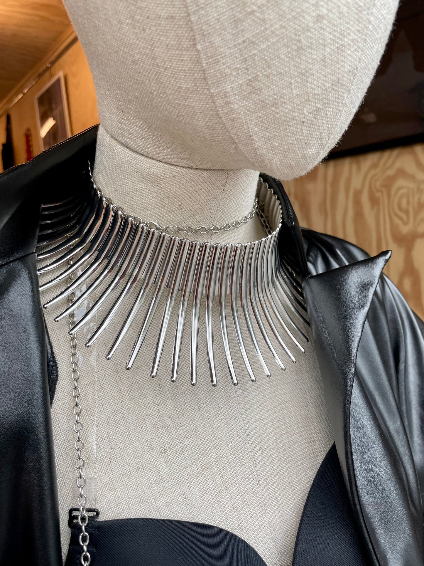 Spiky Metal Choker - UKAI