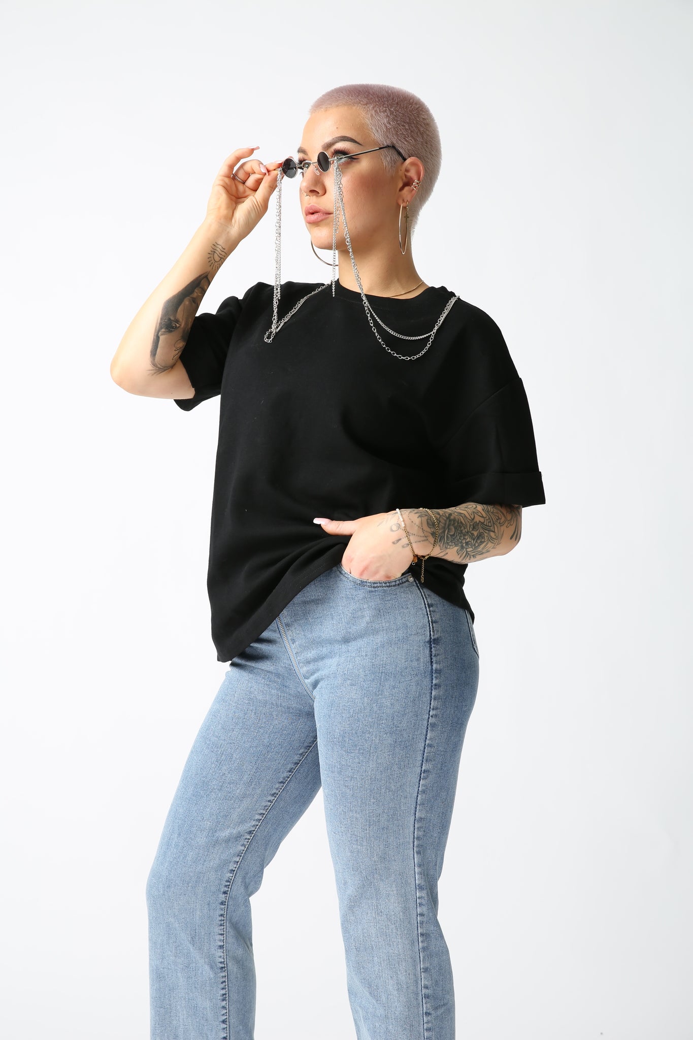 T- Shirt with Chained Sunglasses Insert - UKAI